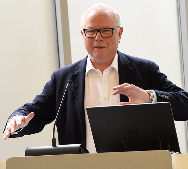 IHK Manfred Schnabel